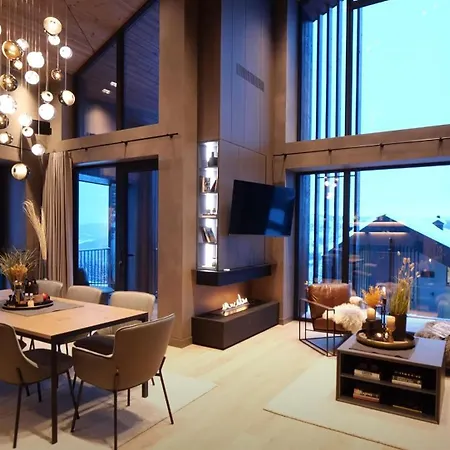 Apartment Opulent Four-bedroom Penthouse With Panoramic Views In *